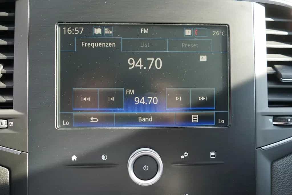Renault Megane Grandtour 1.2 TCE Navi Sitzheizung DAB 08/2018-photo-22