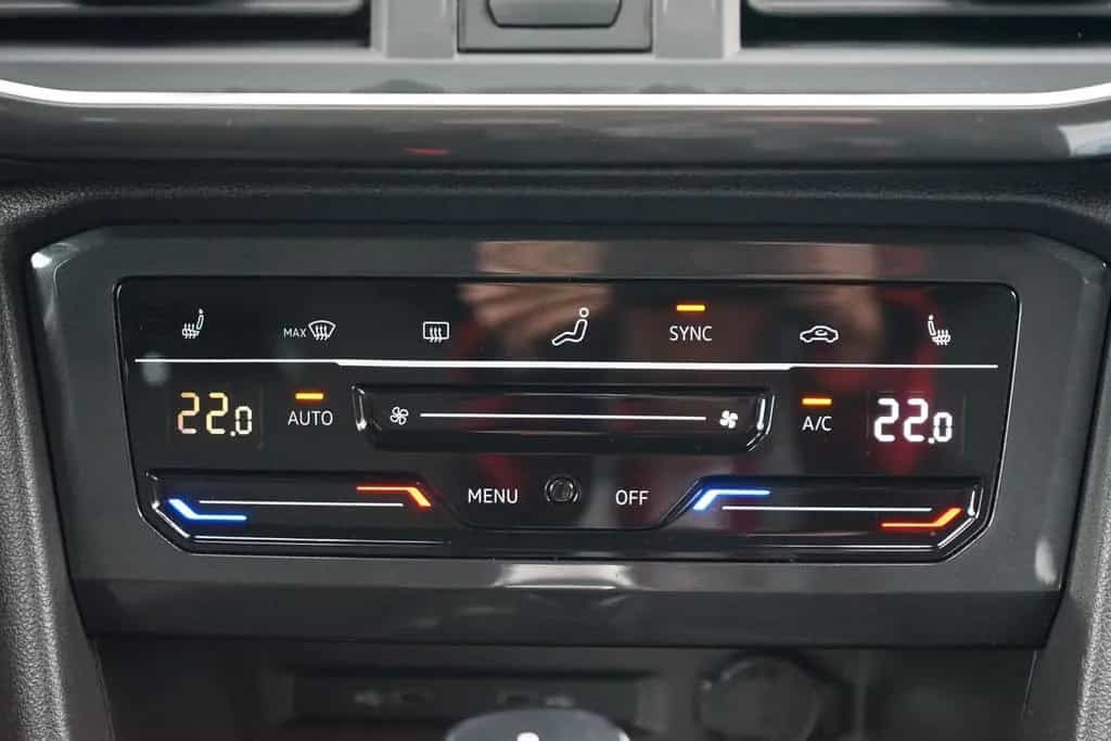 Seat Tarraco 2.0 TSI FR 4Drive LED ACC Sitzheizung 08/2021-photo-19