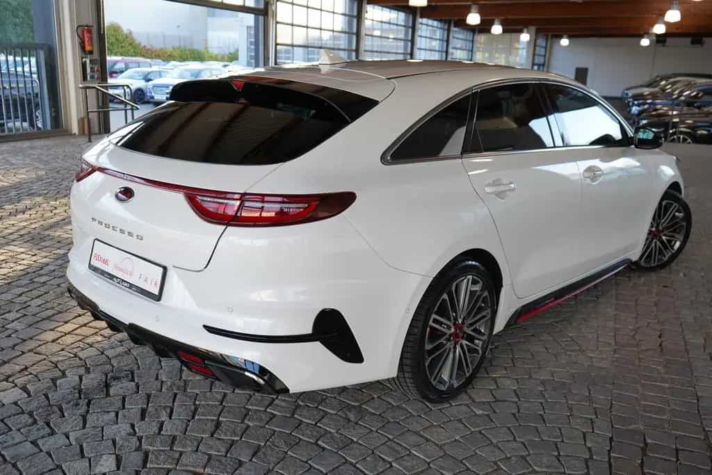 Kia ProCeed ProCeed 1.6 T-GDI GT LED ACC Totwinkel Keyless 11/2020-photo-5