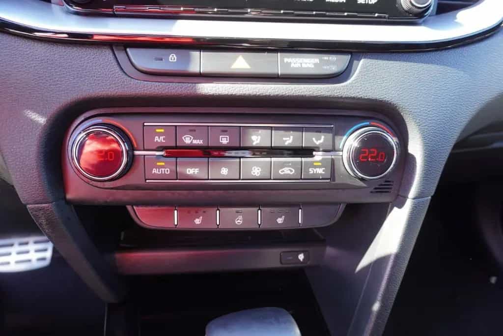 Kia Ceed Ceed 1.6 T-GDI GT DCT7 LED Navi ACC Kamera PDC 11/2020-photo-18