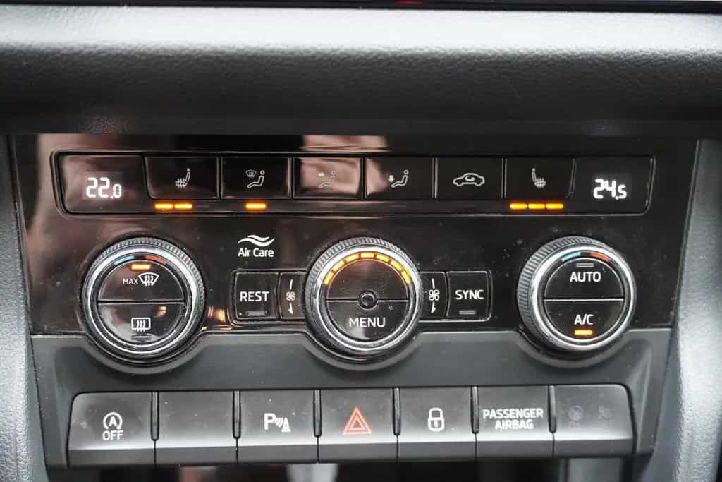 Skoda Kodiaq 1.5 16V TSI Active Navi Android Apple AHK 08/2019-photo-13