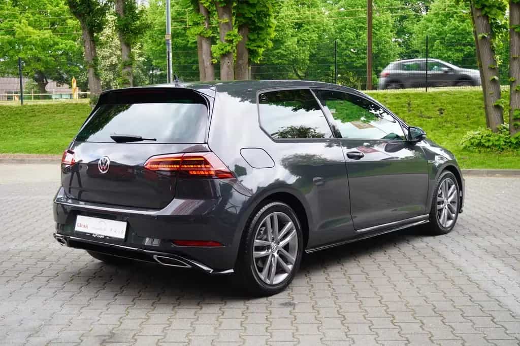 Volkswagen Golf VII 1.5 R-Line LED Alcantara DAB Sportsitze 01/2018-photo-5