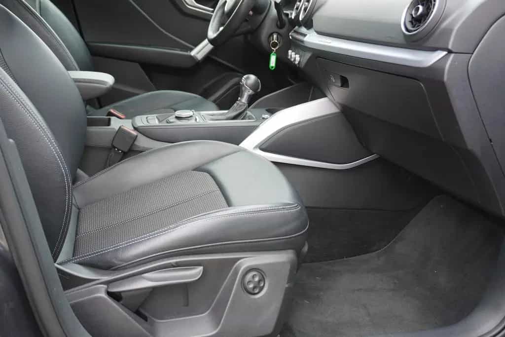 Audi Q2 1.4 TFSI basis B&O Teilleder Sitzheizung Navi 05/2018-photo-12