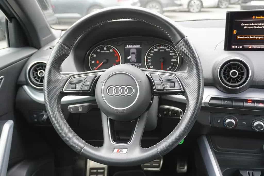 Audi Q2 1.4 TFSI basis B&O Teilleder Sitzheizung Navi 05/2018-photo-16