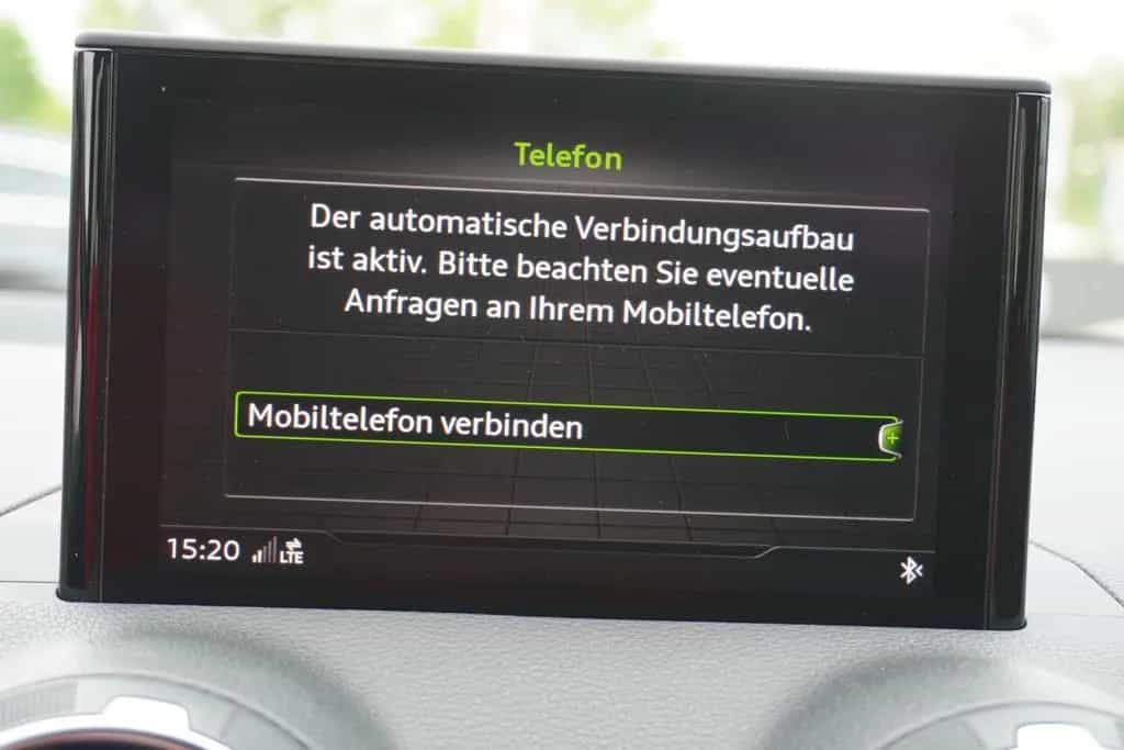 Audi Q2 1.4 TFSI basis B&O Teilleder Sitzheizung Navi 05/2018-photo-28