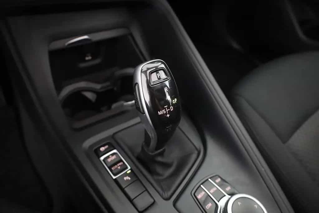 BMW X1 sDrive 20i Advantage Navi Panorama Tempomat 06/2019-photo-12