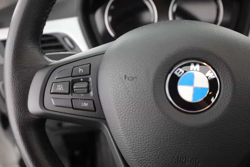 BMW X1 sDrive 20i Advantage Navi Panorama Tempomat 06/2019-photo-15