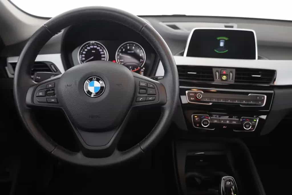BMW X1 sDrive 20i Advantage Navi Panorama Tempomat 06/2019-photo-9