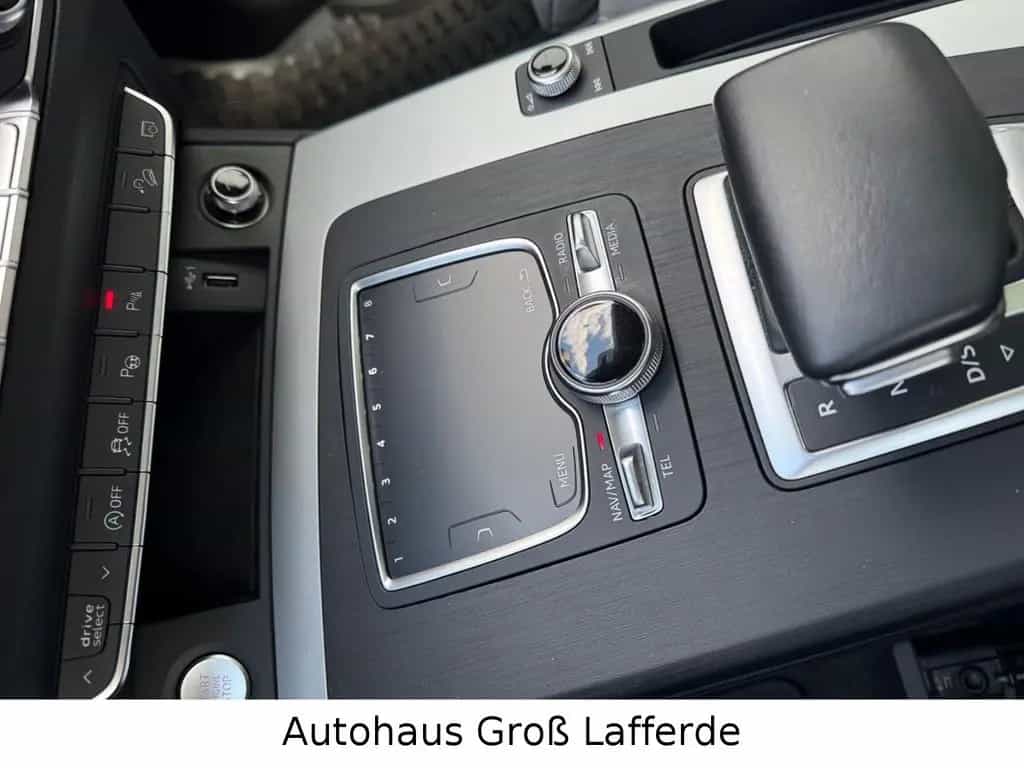 Audi Q5 40 TDI quattro Pano Standh. RFK SHz Leder AHK 10/2020-photo-27