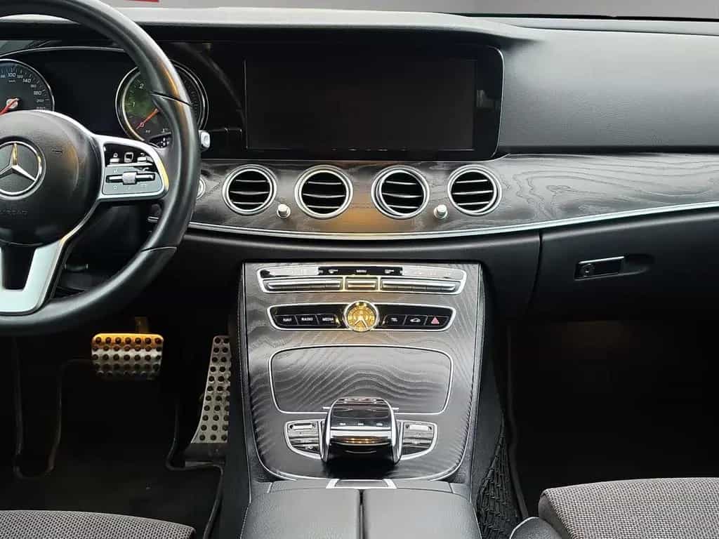 Mercedes-Benz E 350 E Limousine Avantgarde Aus 1.Hand 07/2019-photo-13