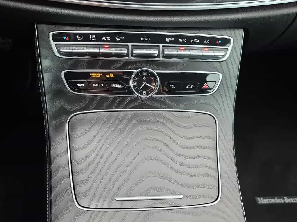 Mercedes-Benz E 350 E Limousine Avantgarde Aus 1.Hand 07/2019-photo-26