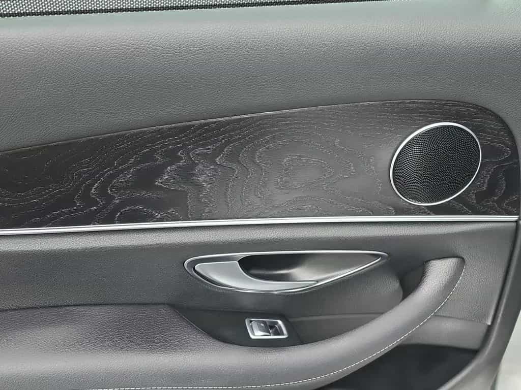 Mercedes-Benz E 350 E Limousine Avantgarde Aus 1.Hand 07/2019-photo-33