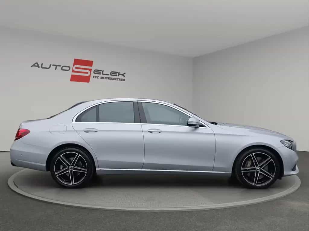 Mercedes-Benz E 350 E Limousine Avantgarde Aus 1.Hand 07/2019-photo-5