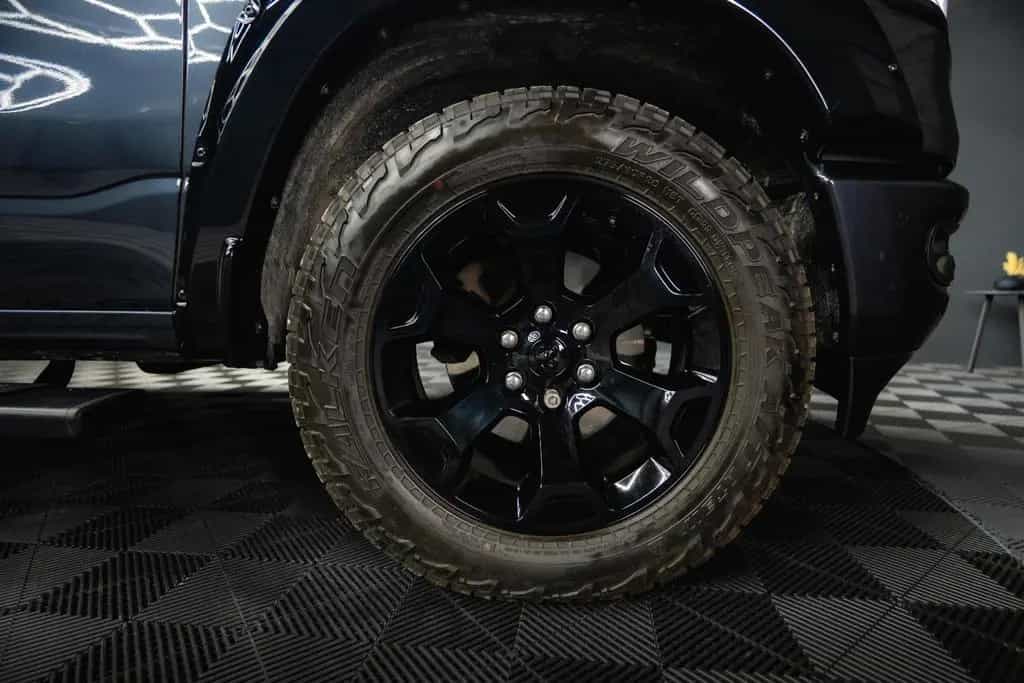 Dodge RAM 5.7 V8 HEMI 4x4 OFFROAD Night Limited 19% 09/2020-photo-17