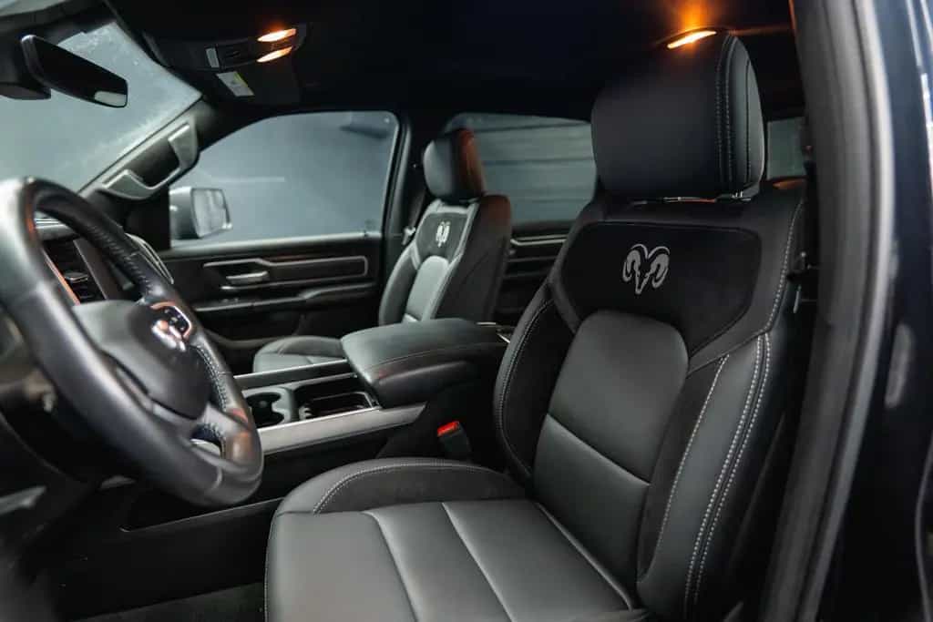 Dodge RAM 5.7 V8 HEMI 4x4 OFFROAD Night Limited 19% 09/2020-photo-37