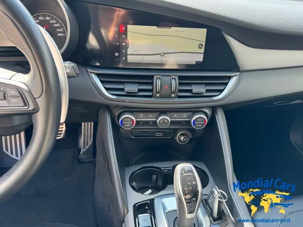 Alfa Romeo Giulia 2.2 Turbodiesel 210 CV AT8 AWD 12/2021-photo-11