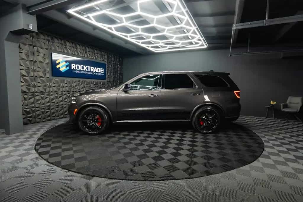 Dodge Durango 5.7 V8 SRT 4x4 Night-Paket Modell 22 19% 11/2021-photo-17