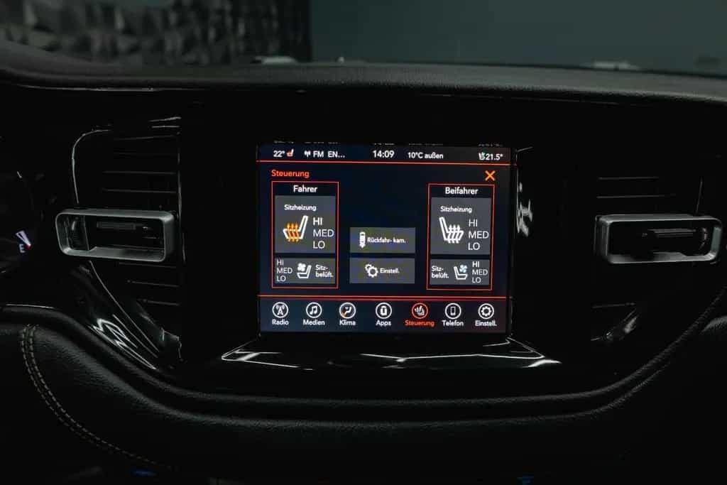 Dodge Durango 5.7 V8 SRT 4x4 Night-Paket Modell 22 19% 11/2021-photo-29