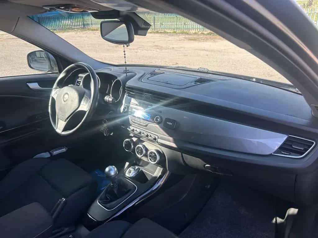 Alfa Romeo Giulietta 1.6 JTDm-2 105 CV Distincti 05/2013-photo-11