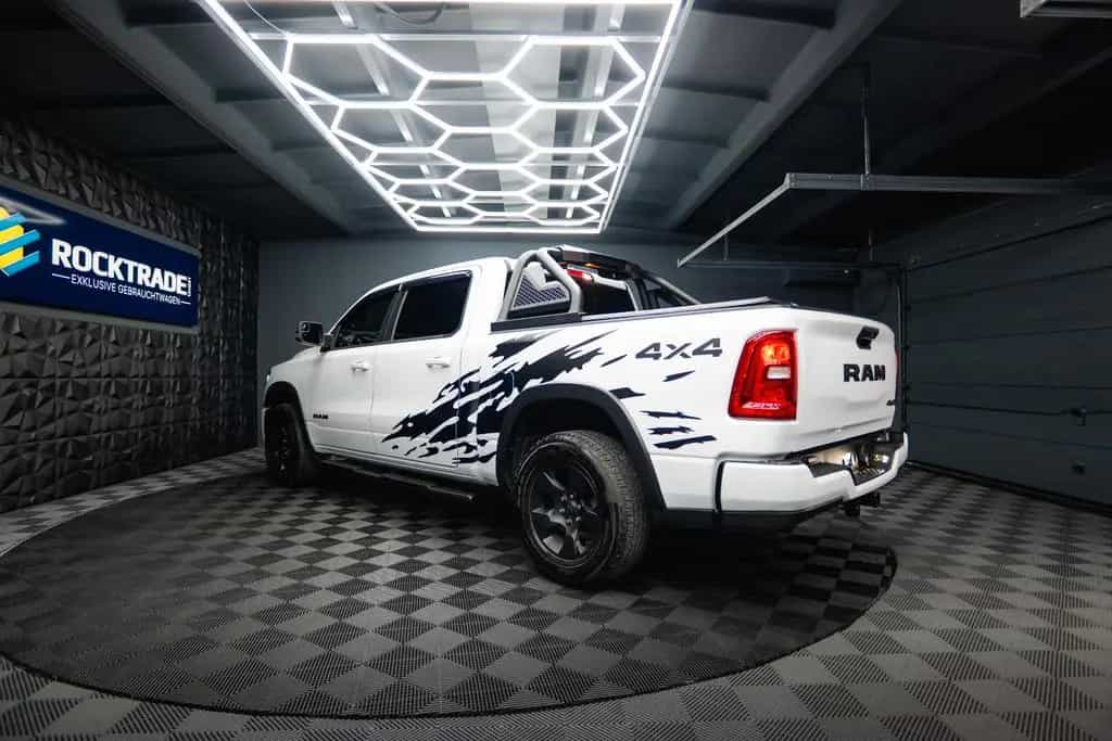 Dodge RAM 3.6 V6 MY 25 Offroad Night-Paket ACC LED 19% 03/2025-photo-18
