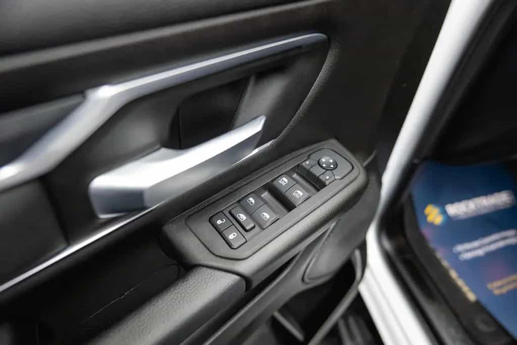 Dodge RAM 3.6 V6 MY 25 Offroad Night-Paket ACC LED 19% 03/2025-photo-33