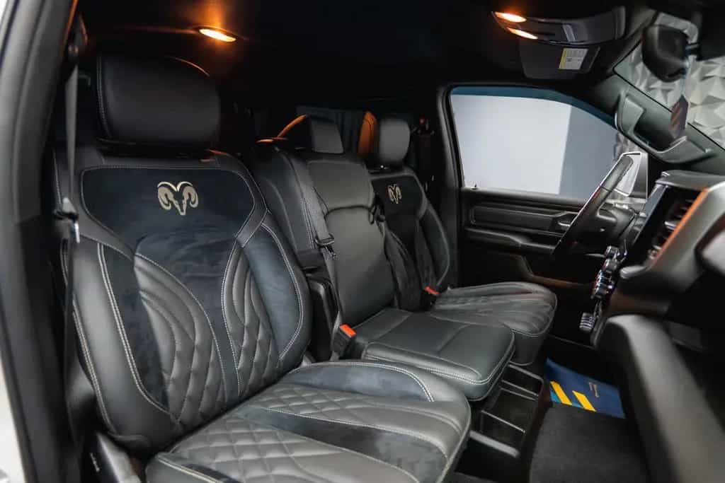 Dodge RAM 3.6 V6 MY 25 Offroad Night-Paket ACC LED 19% 03/2025-photo-42