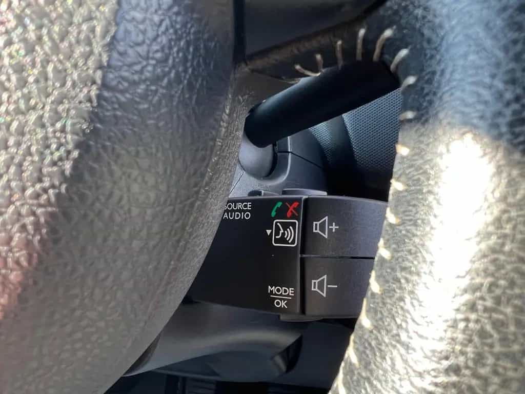 Dacia Duster 4x2 Prestige*1.Hand*Kamera*Navi*SHZ*AHK* 12/2016-photo-24