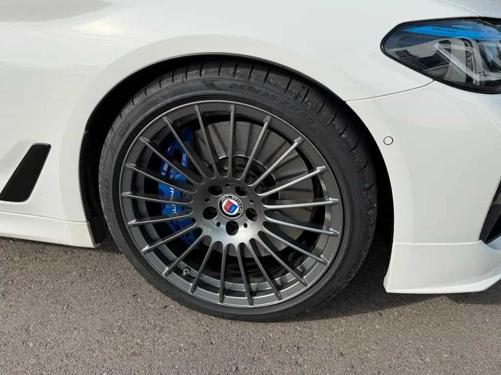 ALPINA D5 S 3.0 Touring - 8-fach bereift & SERVICE INCL 11/2023-photo-6