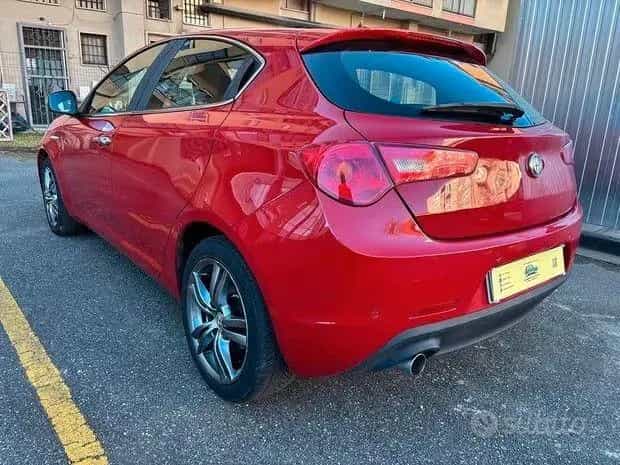 Alfa Romeo Giulietta 1.6 JTDm-2 * NEOPATENTATI 02/2014-photo-3