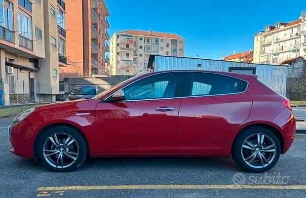 Alfa Romeo Giulietta 1.6 JTDm-2 * NEOPATENTATI 02/2014-photo-4