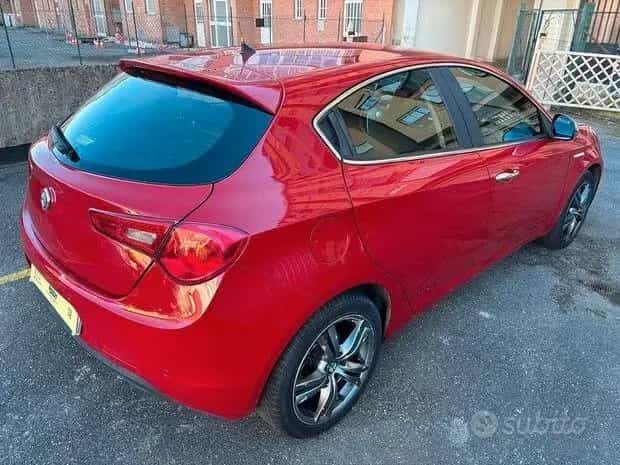 Alfa Romeo Giulietta 1.6 JTDm-2 * NEOPATENTATI 02/2014-photo-7
