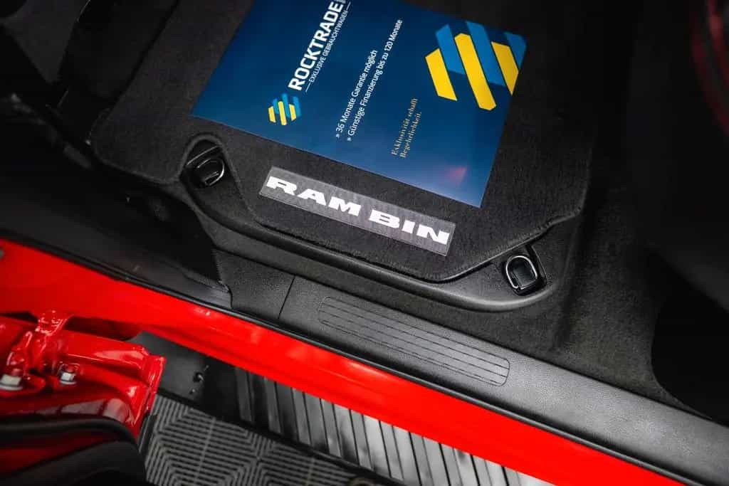 Dodge RAM 5.7 V8 HEMI 4x4 RED DEVIL Offroad NightPaket 10/2021-photo-42