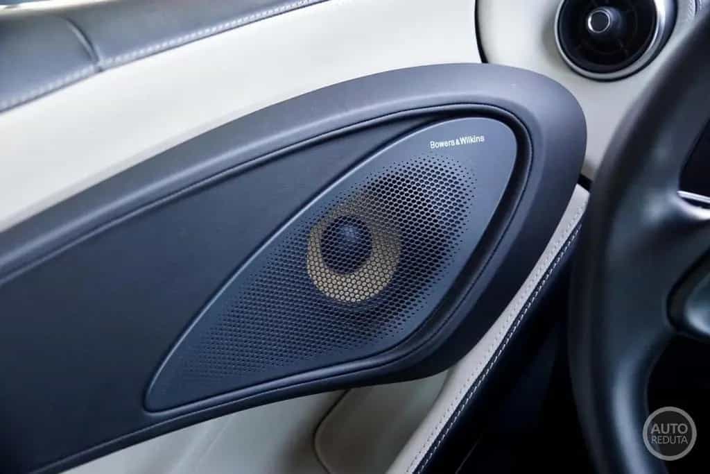 McLaren 540C 3.8 V8 Coupé Bowers & Wilkins  JAPAN IMPORT 01/2016-photo-24