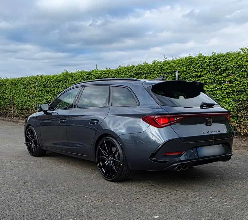 Cupra Leon 2.0 TSI 228kW VZ 4Drive DSG Sportstourer VZ 05/2021-photo-3