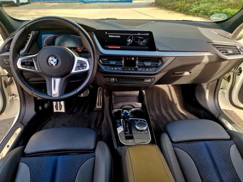 BMW 118 i M SPORT*AUTO*LED*LIVE COCKPIT*GARANTIE* 05/2021-photo-12