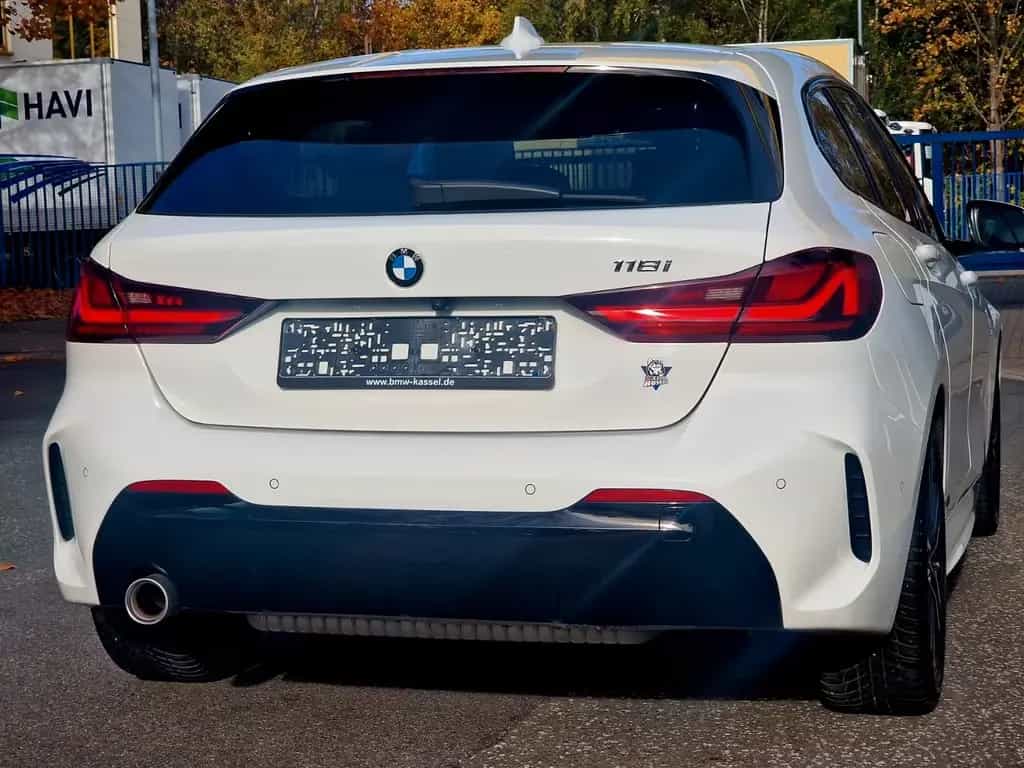 BMW 118 i M SPORT*AUTO*LED*LIVE COCKPIT*GARANTIE* 05/2021-photo-19