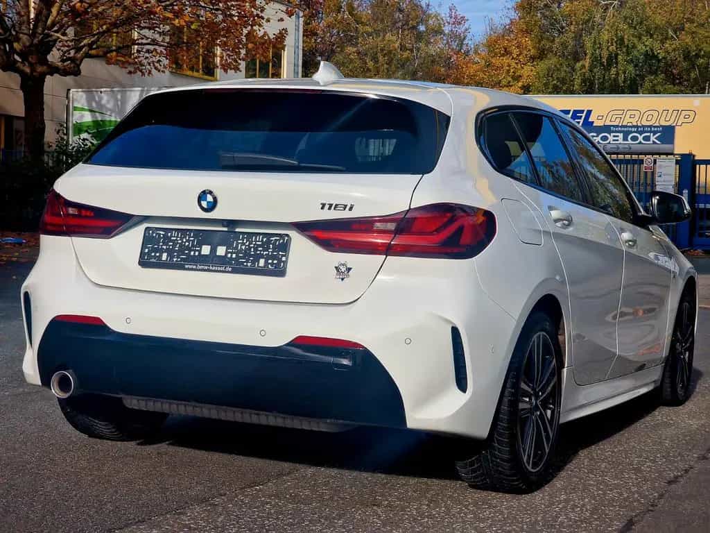 BMW 118 i M SPORT*AUTO*LED*LIVE COCKPIT*GARANTIE* 05/2021-photo-29
