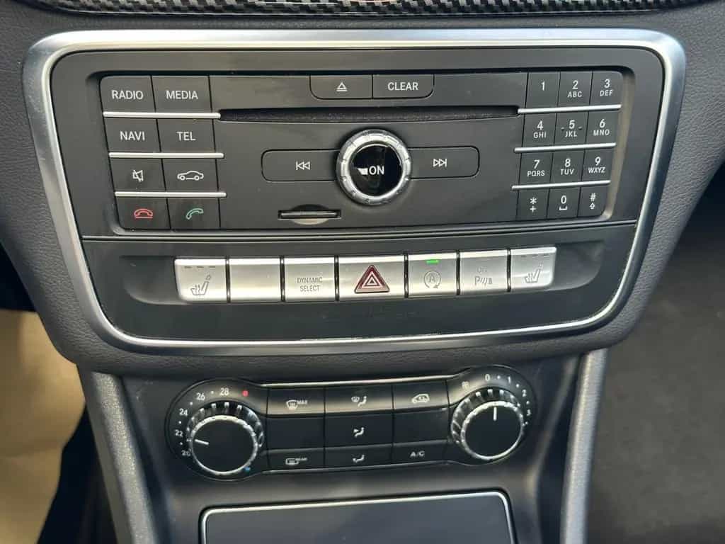 Mercedes-Benz CLA 250 AMG LINE LED Navi GSD SHZ PDC Klimaanlag 03/2018-photo-19