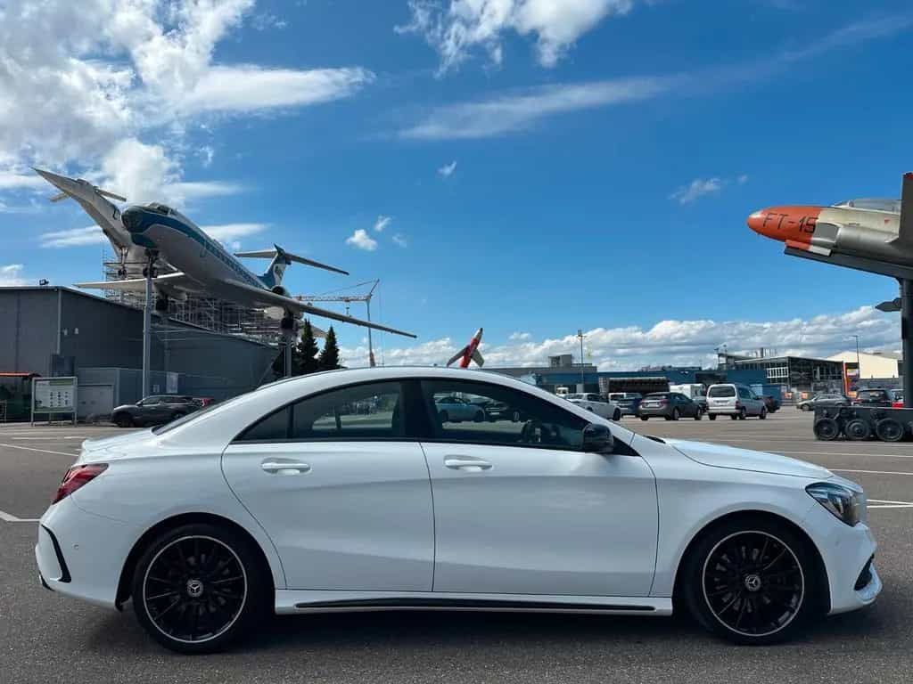 Mercedes-Benz CLA 250 AMG LINE LED Navi GSD SHZ PDC Klimaanlag 03/2018-photo-3