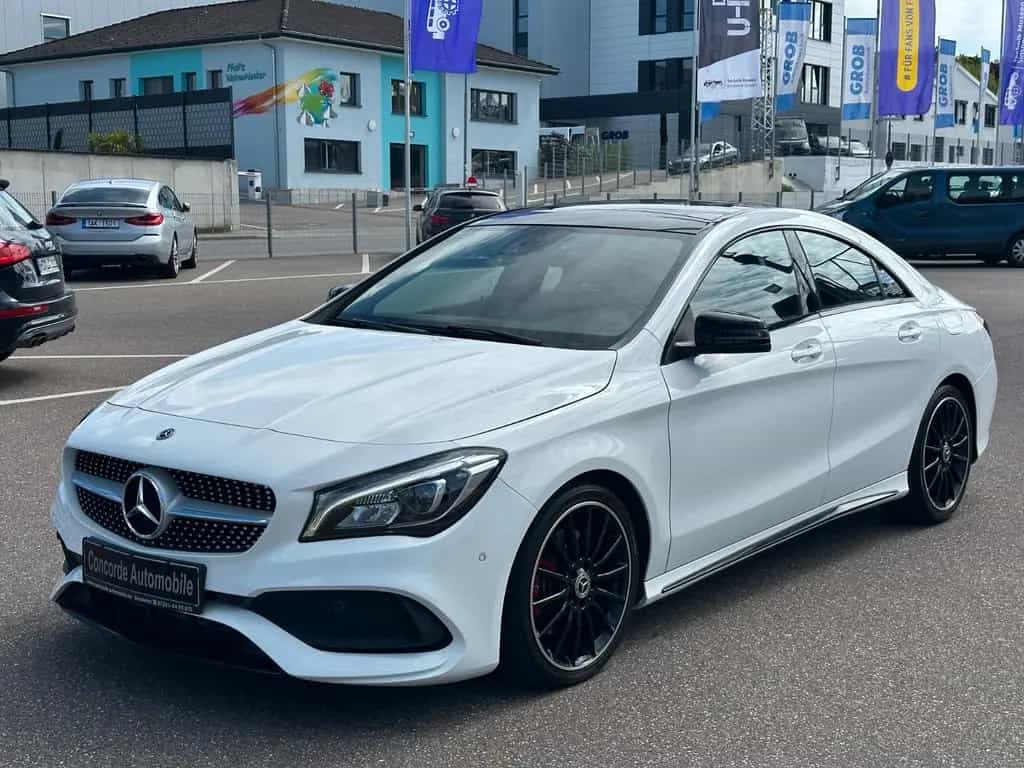 Mercedes-Benz CLA 250 AMG LINE LED Navi GSD SHZ PDC Klimaanlag 03/2018-photo-4