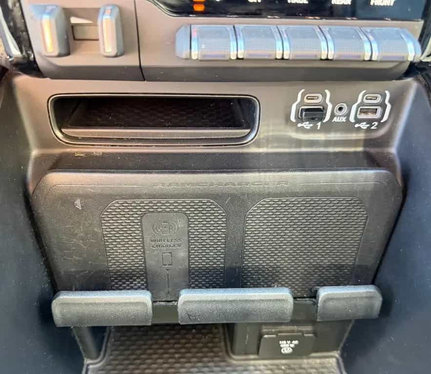 Dodge RAM LIMITED,360 KAMERA,RADAR,HEAD UP 22 Modell 12/2021-photo-40