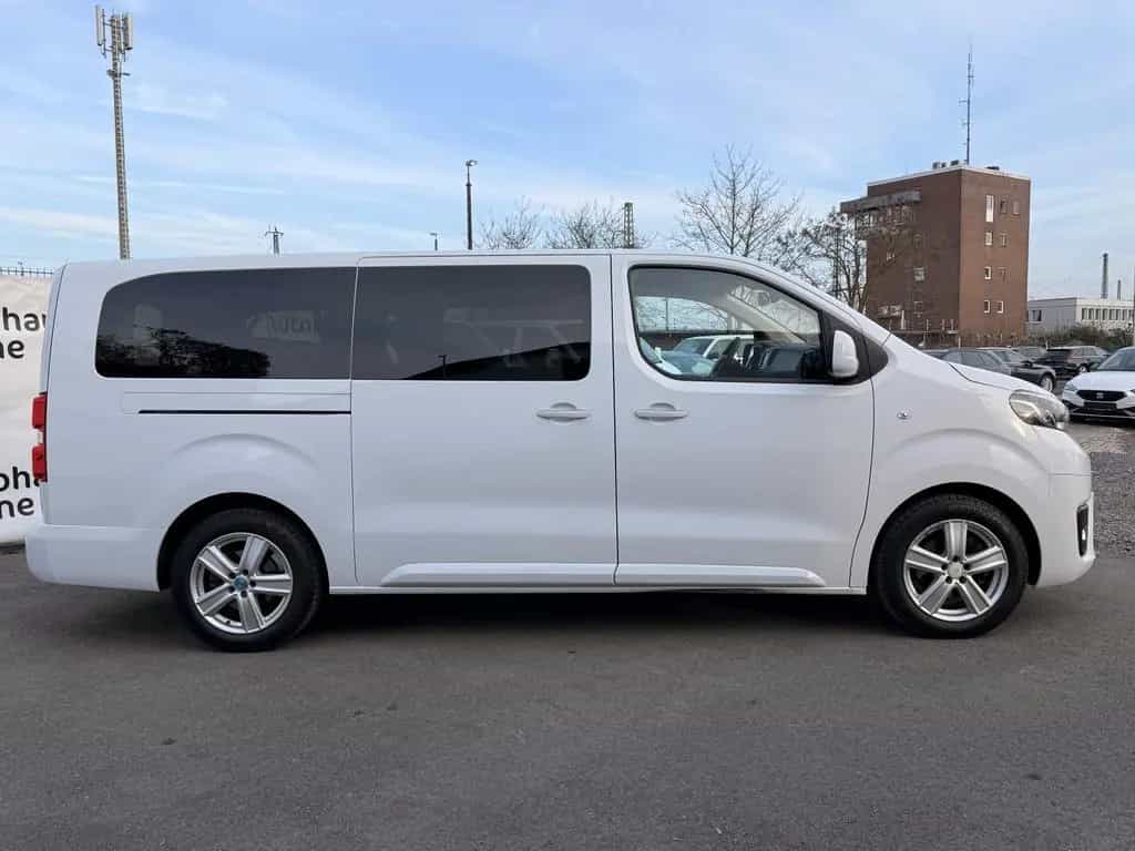 Toyota Proace (Verso) Proace Verso 2.0 D-4D L2 LANG *9-SITZER*STHZ *AC 07/2023-photo-4