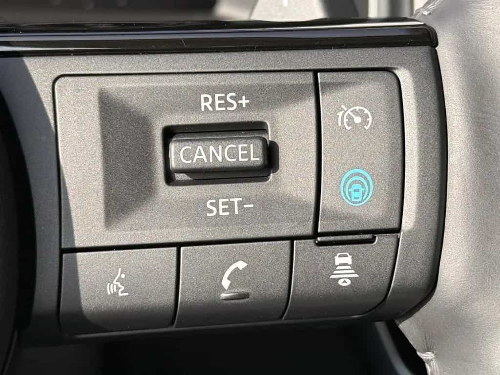 Nissan Qashqai 1.3 DIG-T MHEV N-Connecta *HUD*360°CAM* 07/2025-photo-19