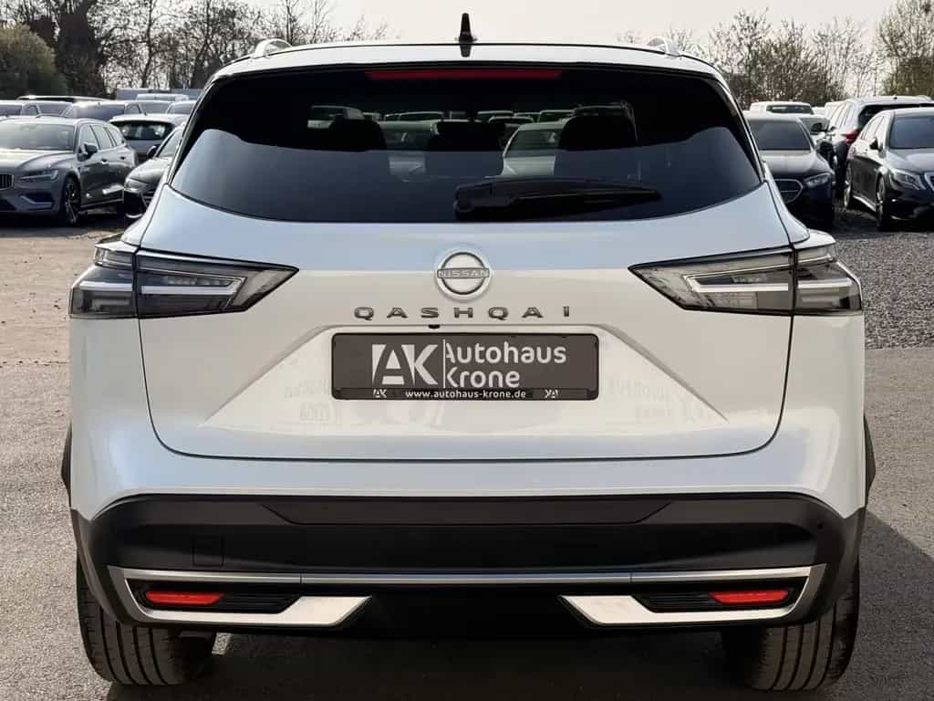 Nissan Qashqai 1.3 DIG-T MHEV N-Connecta *HUD*360°CAM* 07/2025-photo-5