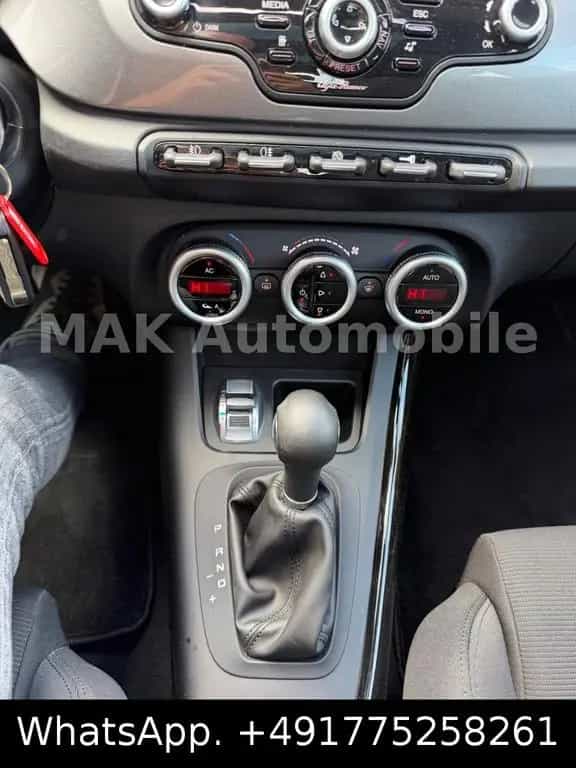 Alfa Romeo Giulietta Turismo 1.4 Automatik,Pano,Navi 08/2012-photo-11