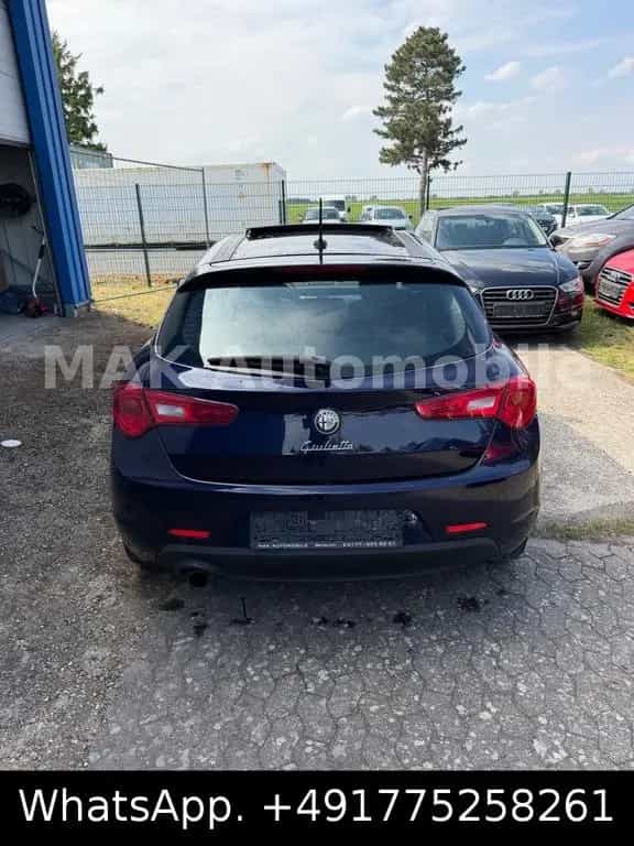 Alfa Romeo Giulietta Turismo 1.4 Automatik,Pano,Navi 08/2012-photo-4