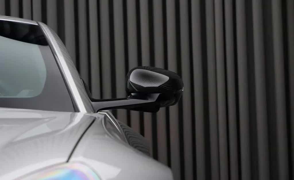 Aston Martin V8 Vantage w. Full Carbon Pack and B&W Audio 11/2024-photo-8