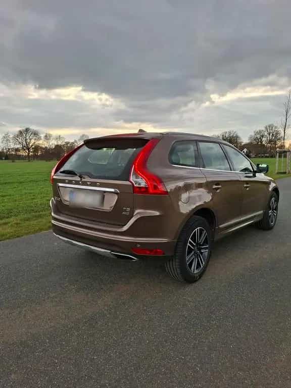 Volvo XC60 T5 AWD I Geartronic Summum I Fa... 03/2017-photo-1