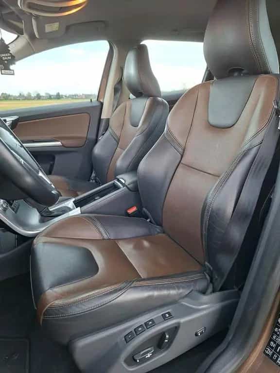 Volvo XC60 T5 AWD I Geartronic Summum I Fa... 03/2017-photo-10