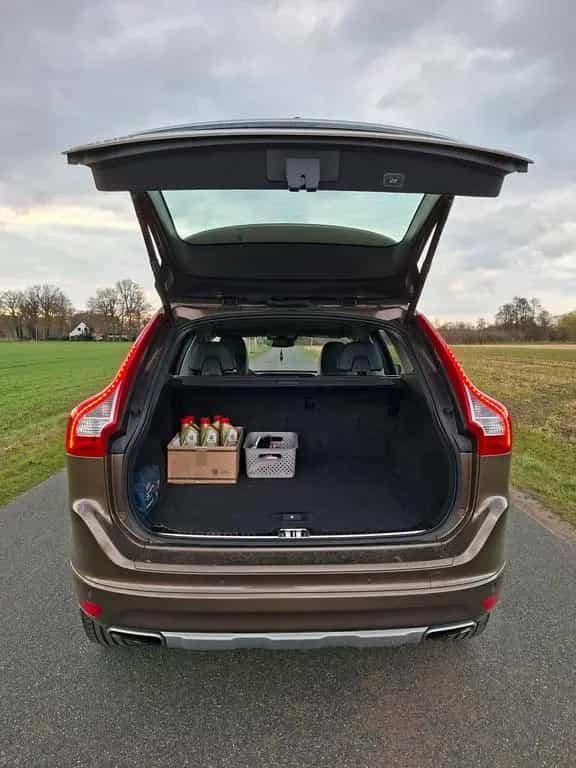 Volvo XC60 T5 AWD I Geartronic Summum I Fa... 03/2017-photo-6